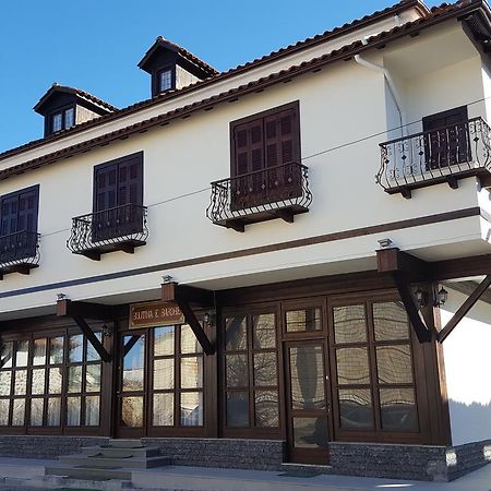 Hotel Bujtina E Bardhe Korça Exteriör bild